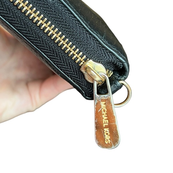 Michael Kors Jet Set Large Continental Pebble Leather Zip Wallet - Picture 4 of 12